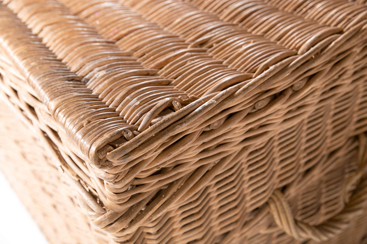 English Wicker Storage Basket, circa 1930s In Good Condition For Sale In Stamford, CT