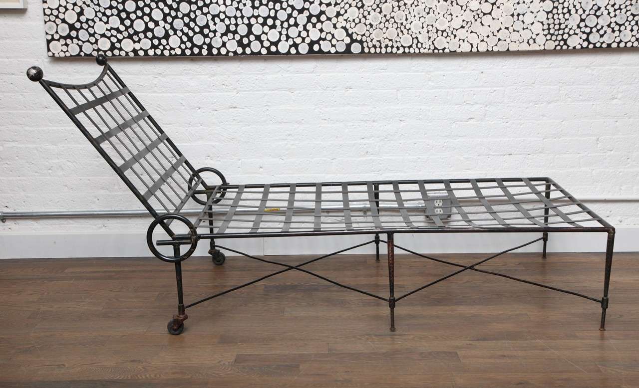 Italian Chaise Longue