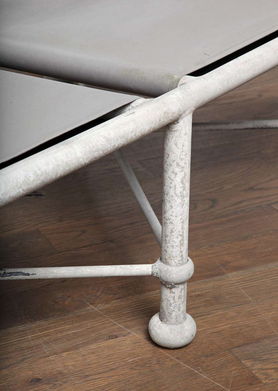 Pair of Garden Benches In Excellent Condition For Sale In New York, NY