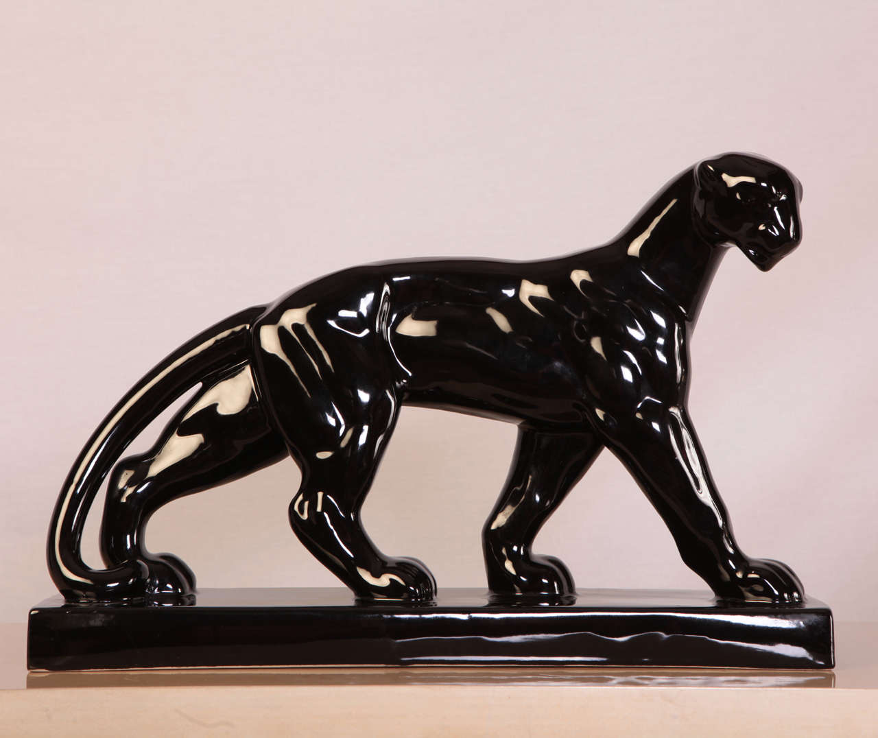 Panthère noire craquelée Art Déco français de 1930, signée par LEJAN.