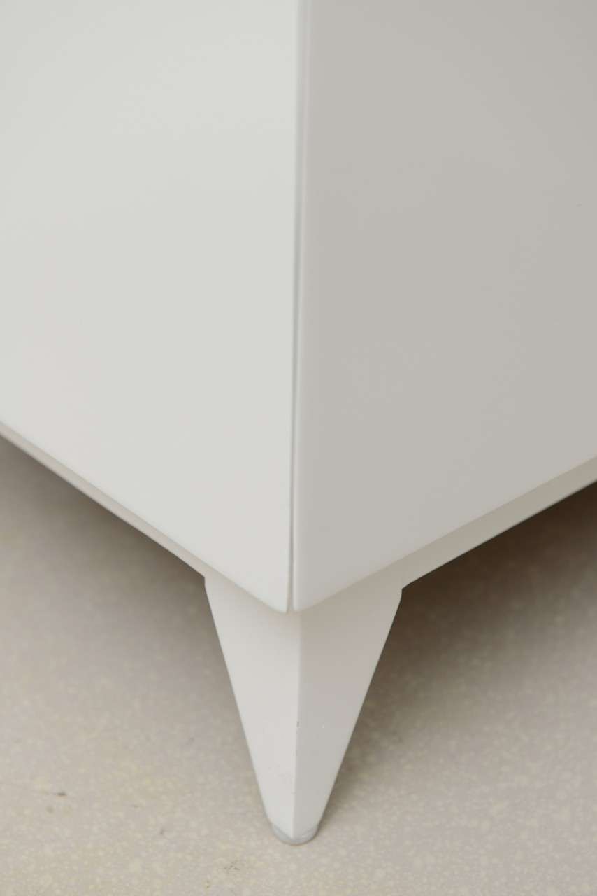 Mid Century Modern White Lacquer Desk 3