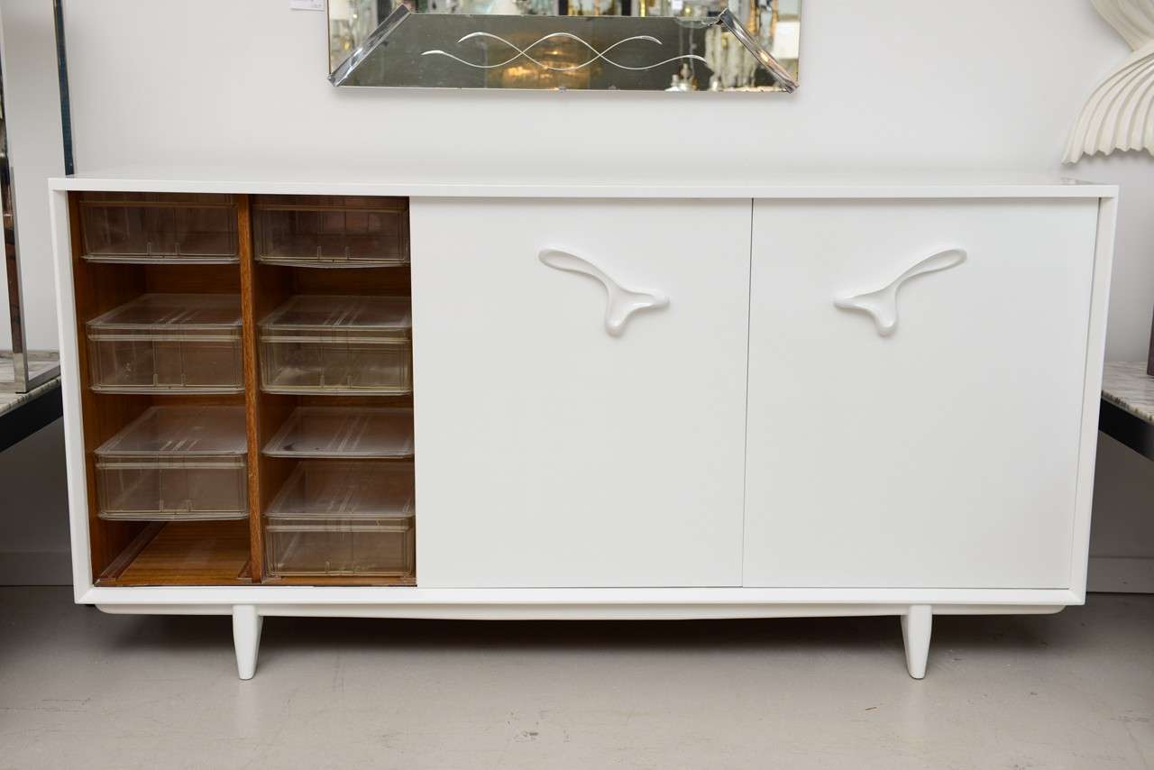 White Lacquer Credenza by Paul Laszlo  In Excellent Condition In West Palm Beach, FL