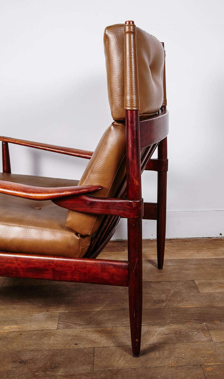 An Elegant Pair of Danish Armchairs in Teak Wood 5