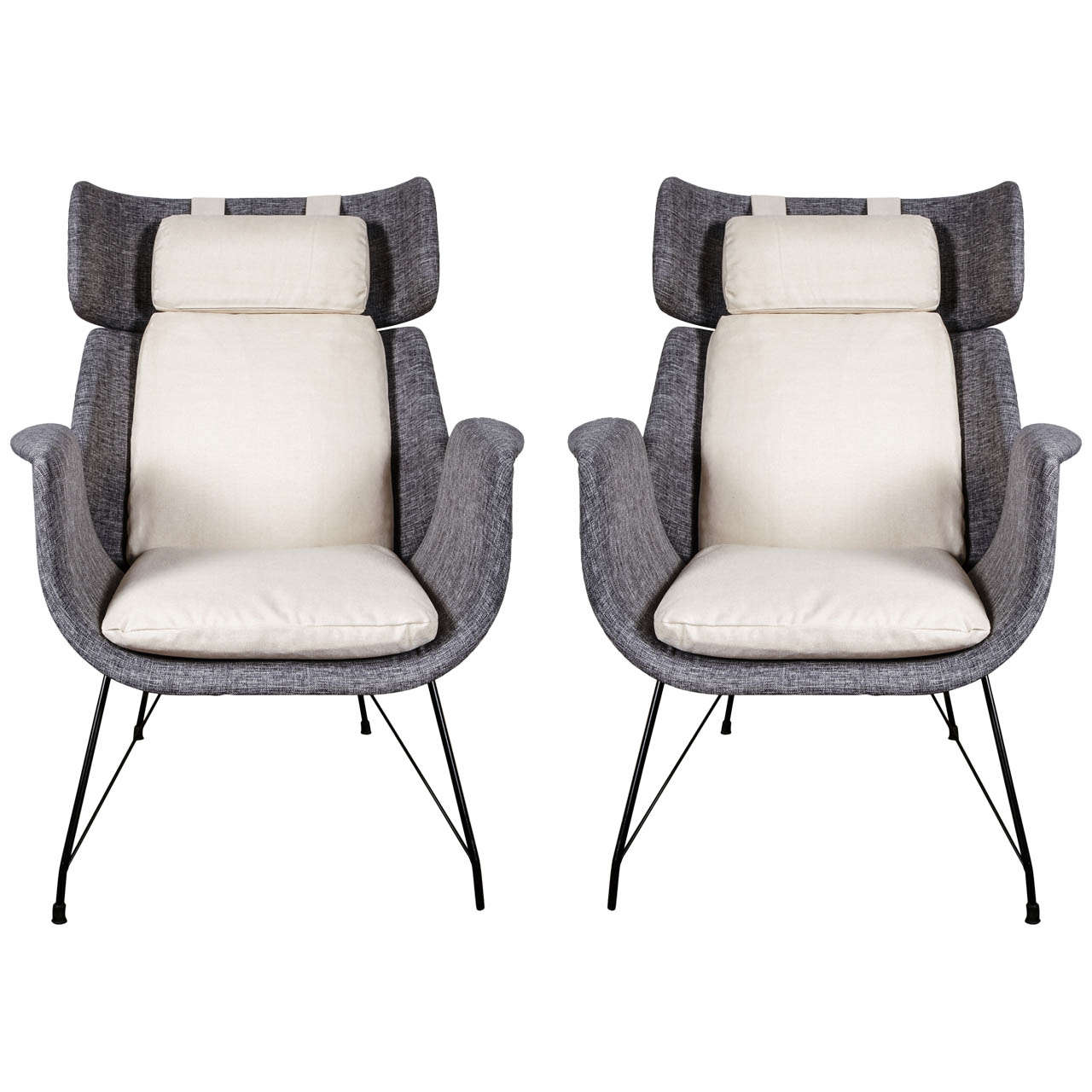 A Rare Pair of Lounge Chairs Designed by Augusto Bozzi for Saporiti