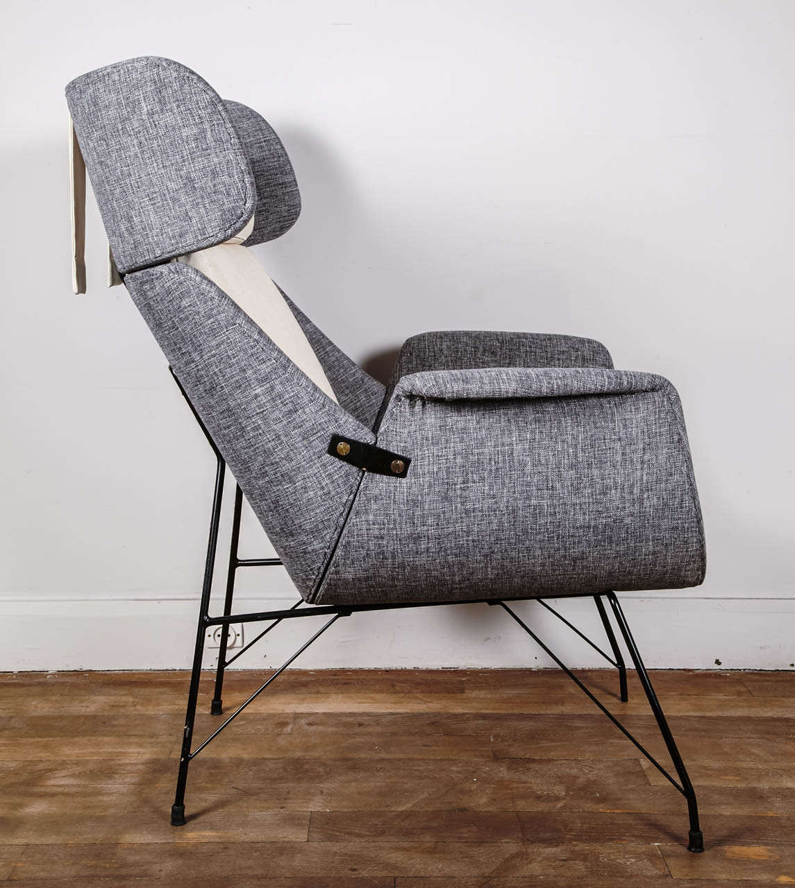 Fabric A Rare Pair of Lounge Chairs Designed by Augusto Bozzi for Saporiti