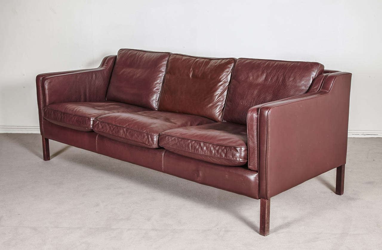 Danish Design Sofa by Borge Mogensen Editions Stouby For Sale 1