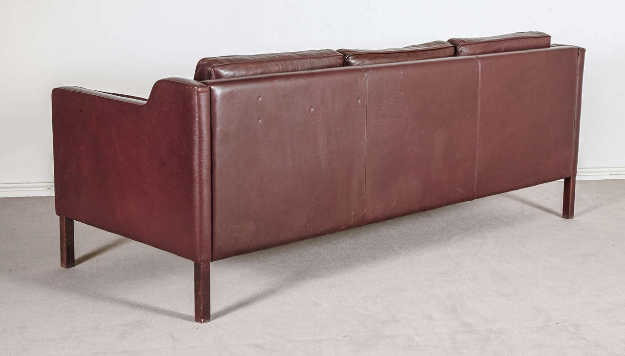 Danish Design Sofa by Borge Mogensen Editions Stouby For Sale 3