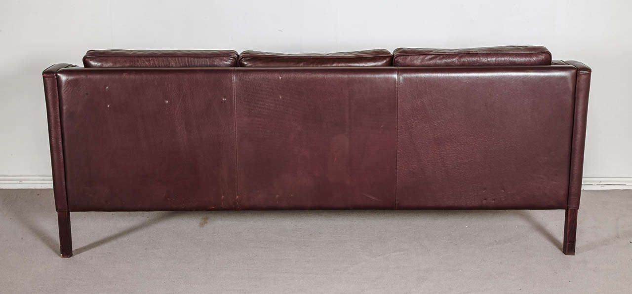 Danish Design Sofa by Borge Mogensen Editions Stouby For Sale 4