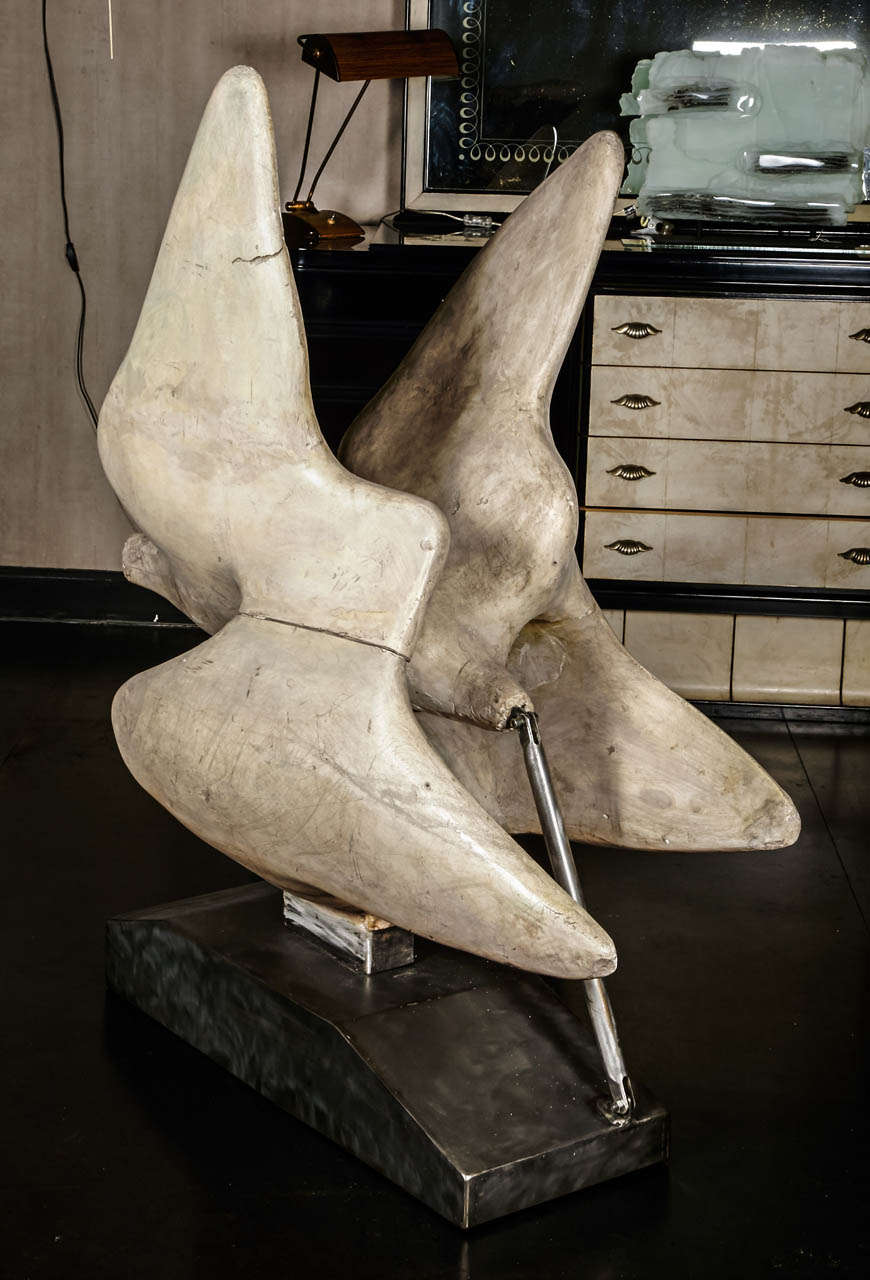 Large 'Oiseau en vol' Sculpture 2