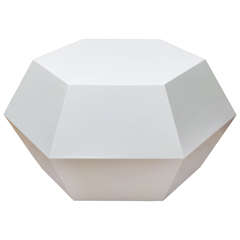 White Lacquered Faceted Table White Lacquered Faceted Table