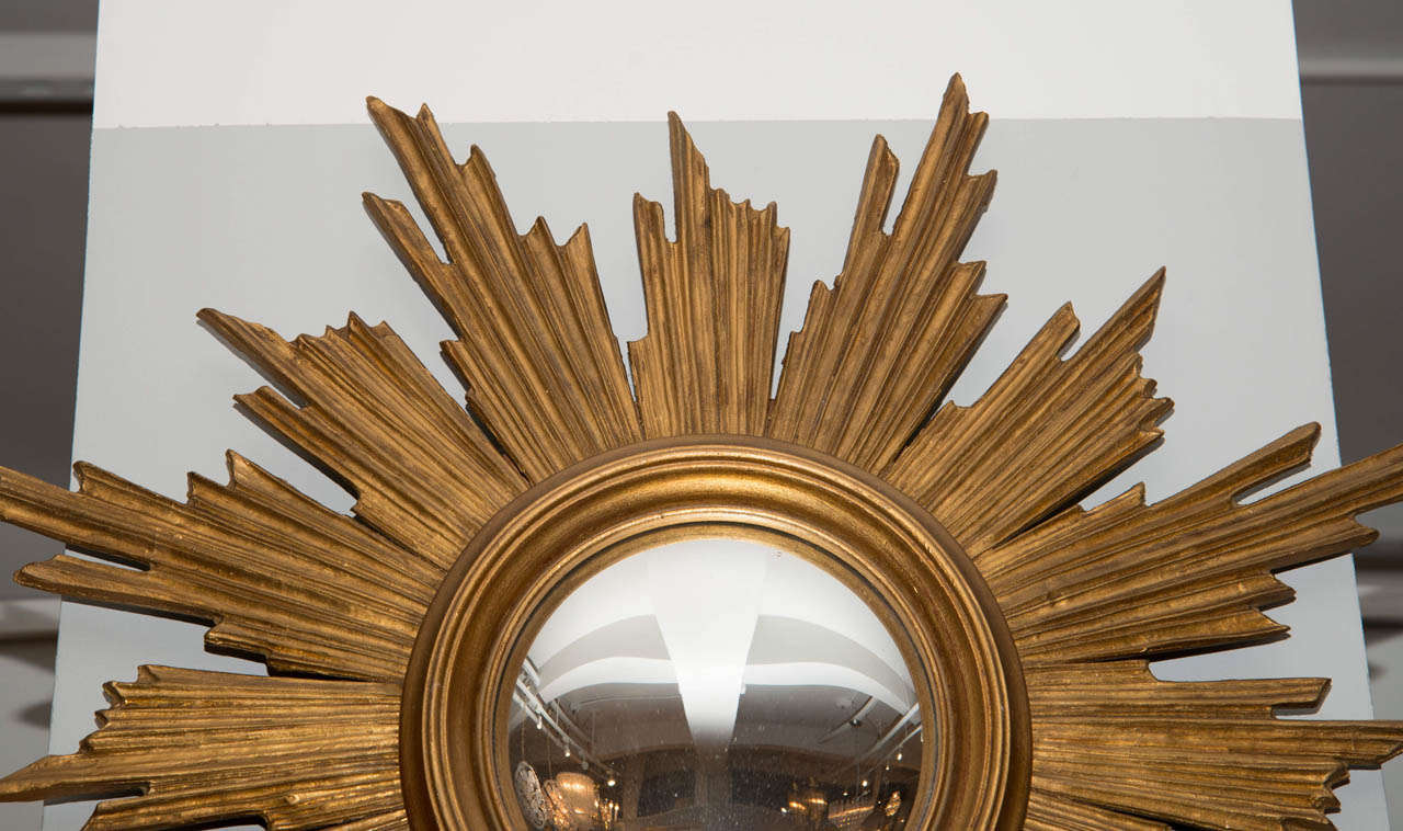 Giltwood Sunburst Mirror In Excellent Condition In New York, NY