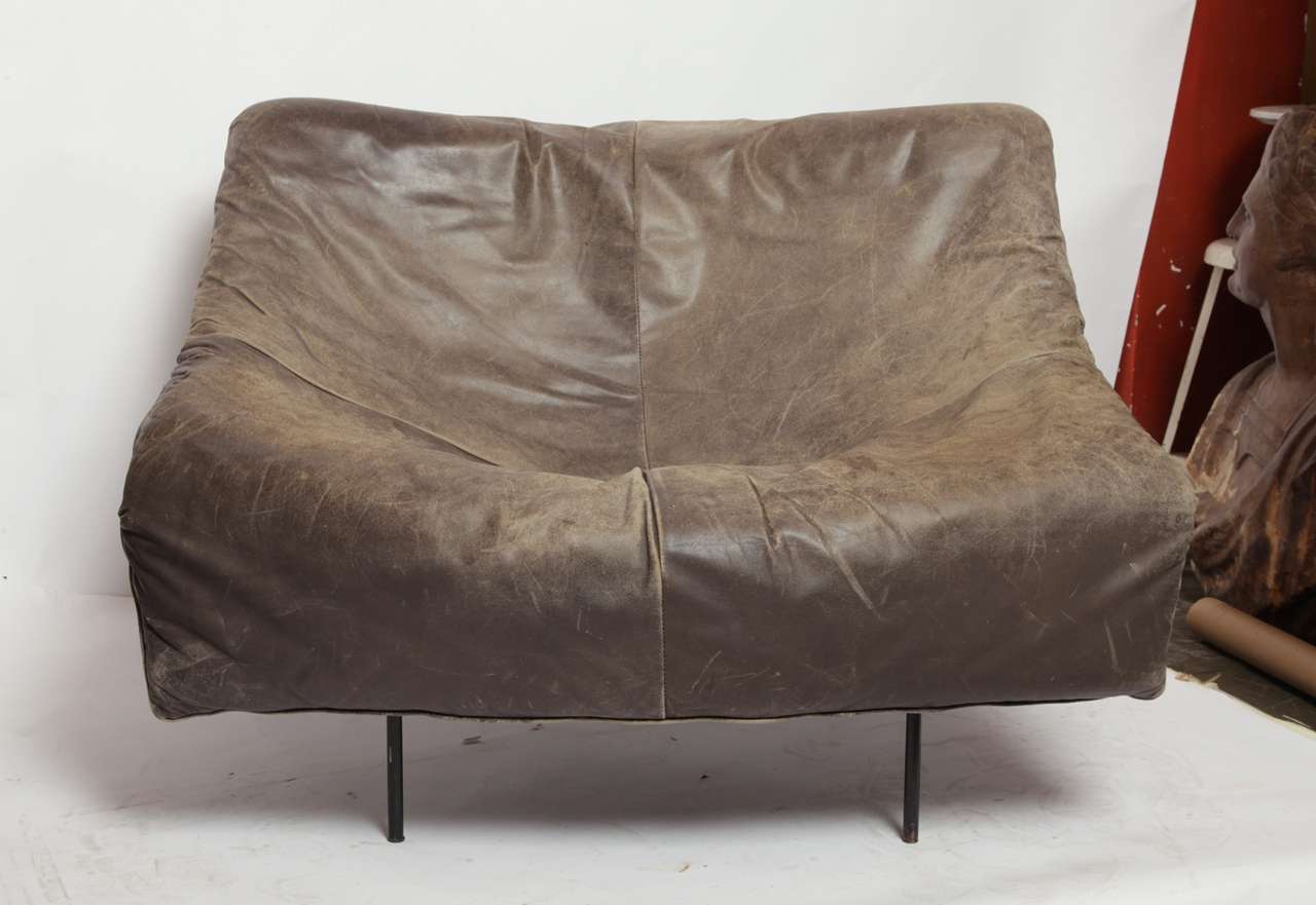 Butterfly fauteuils designed by Gerard van den Berg
Leather upholstered