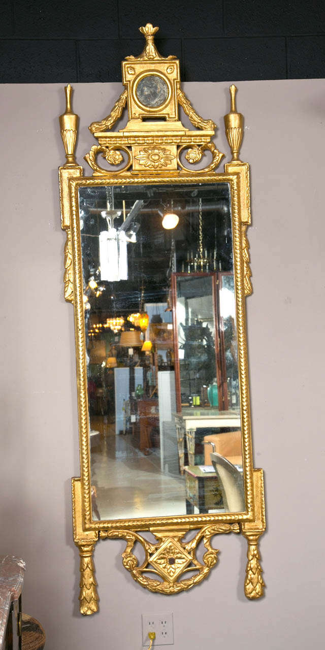 18th Century Pair of Water Gilt and Carved Mirrors 3