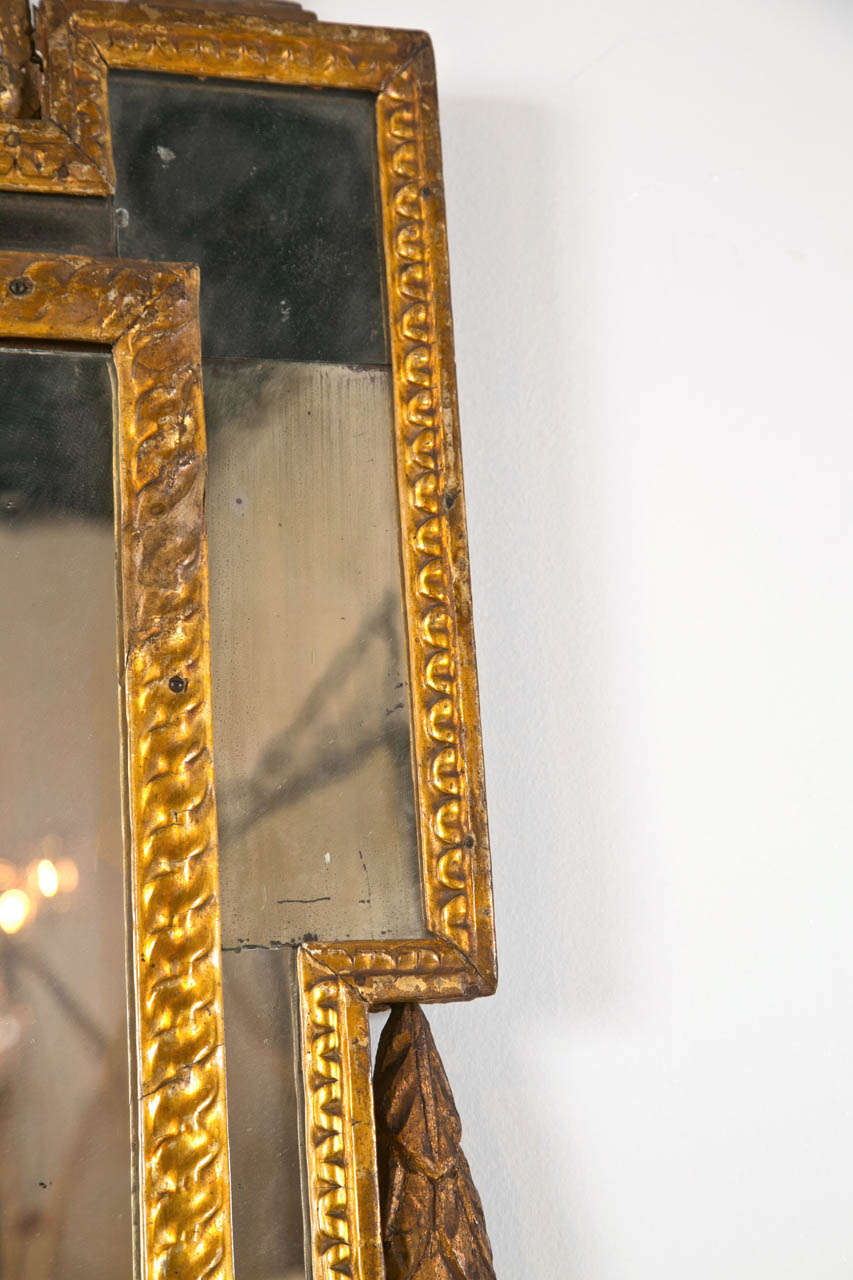18th Century Pair of Italian Gessco Gilt Mirrors In Good Condition In Stamford, CT
