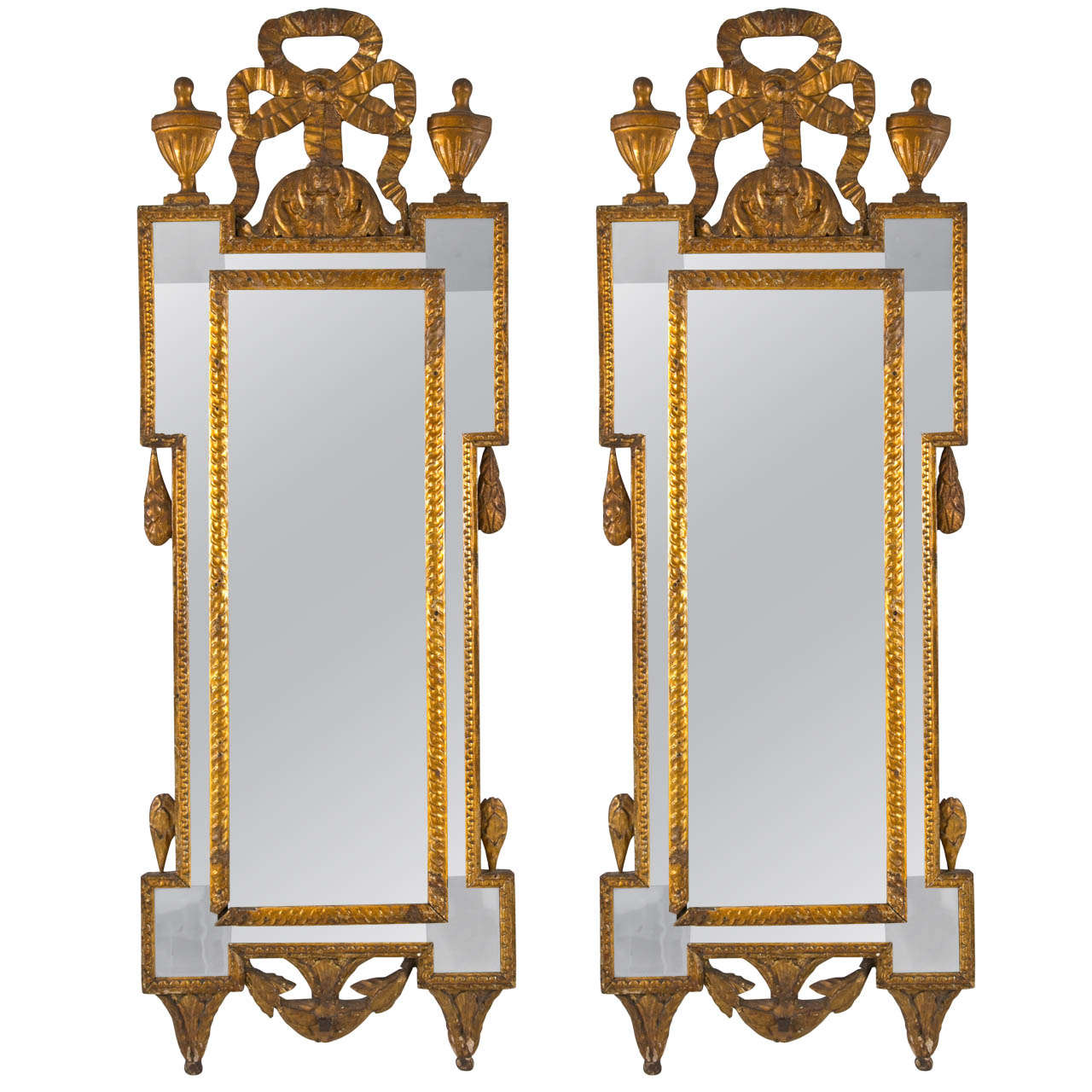 18th Century Pair of Italian Gessco Gilt Mirrors