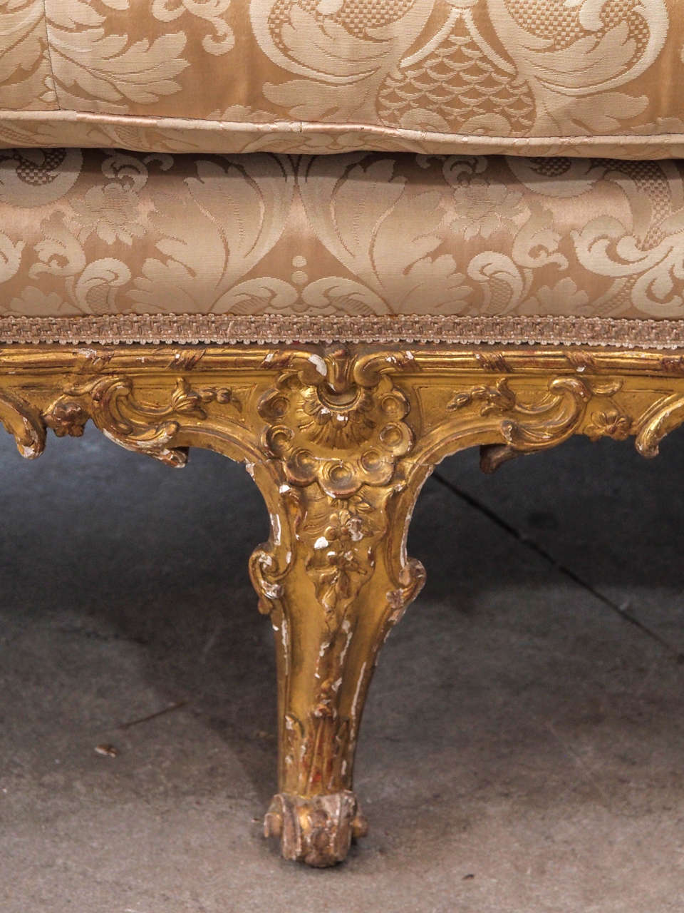19th Century LXV Giltwood Chaise 1
