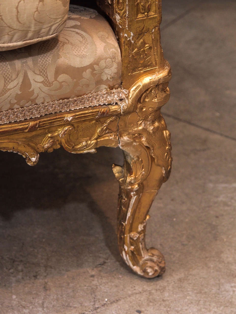 19th Century LXV Giltwood Chaise 2