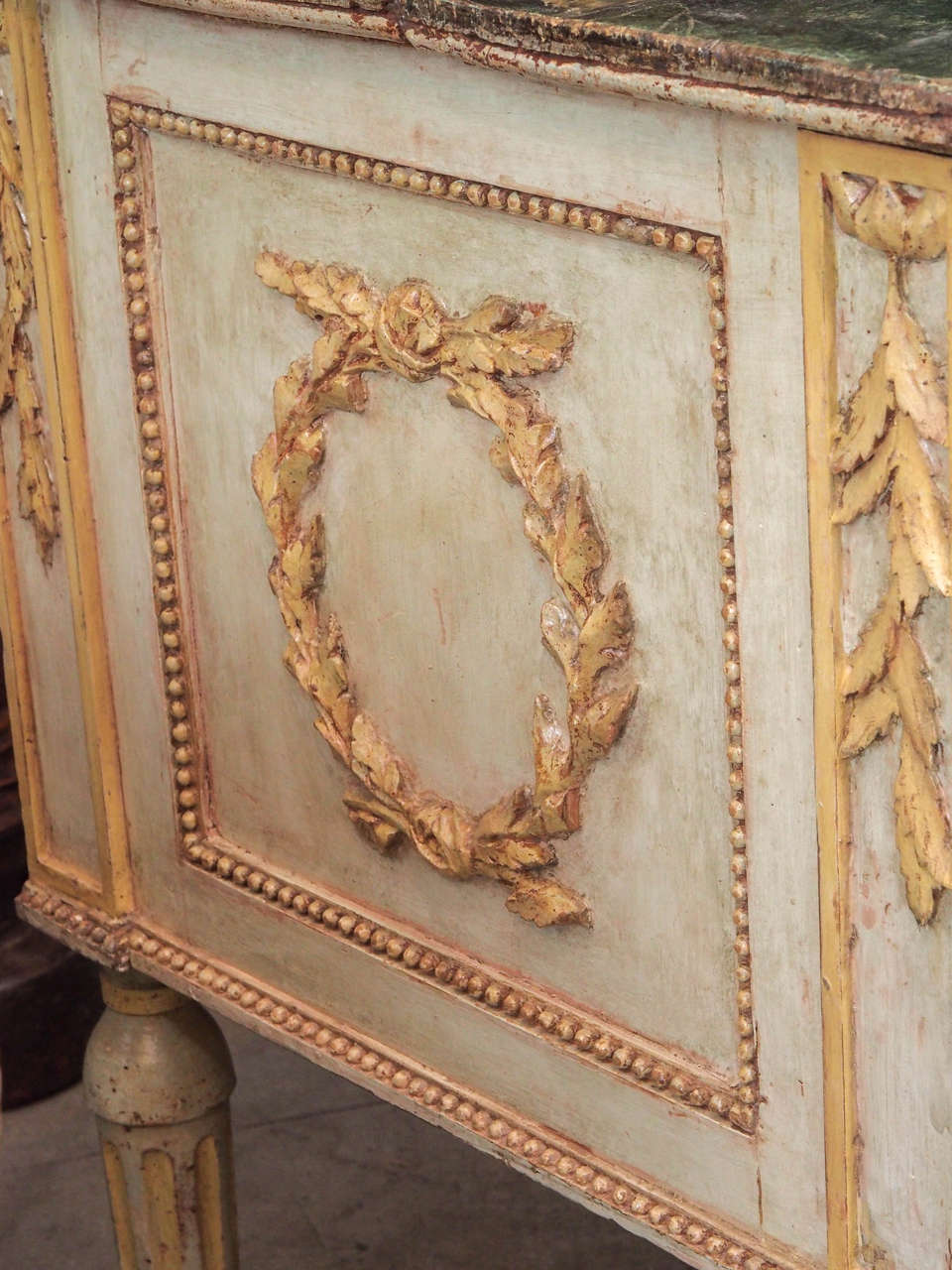 18th Century Italian Commode For Sale 1
