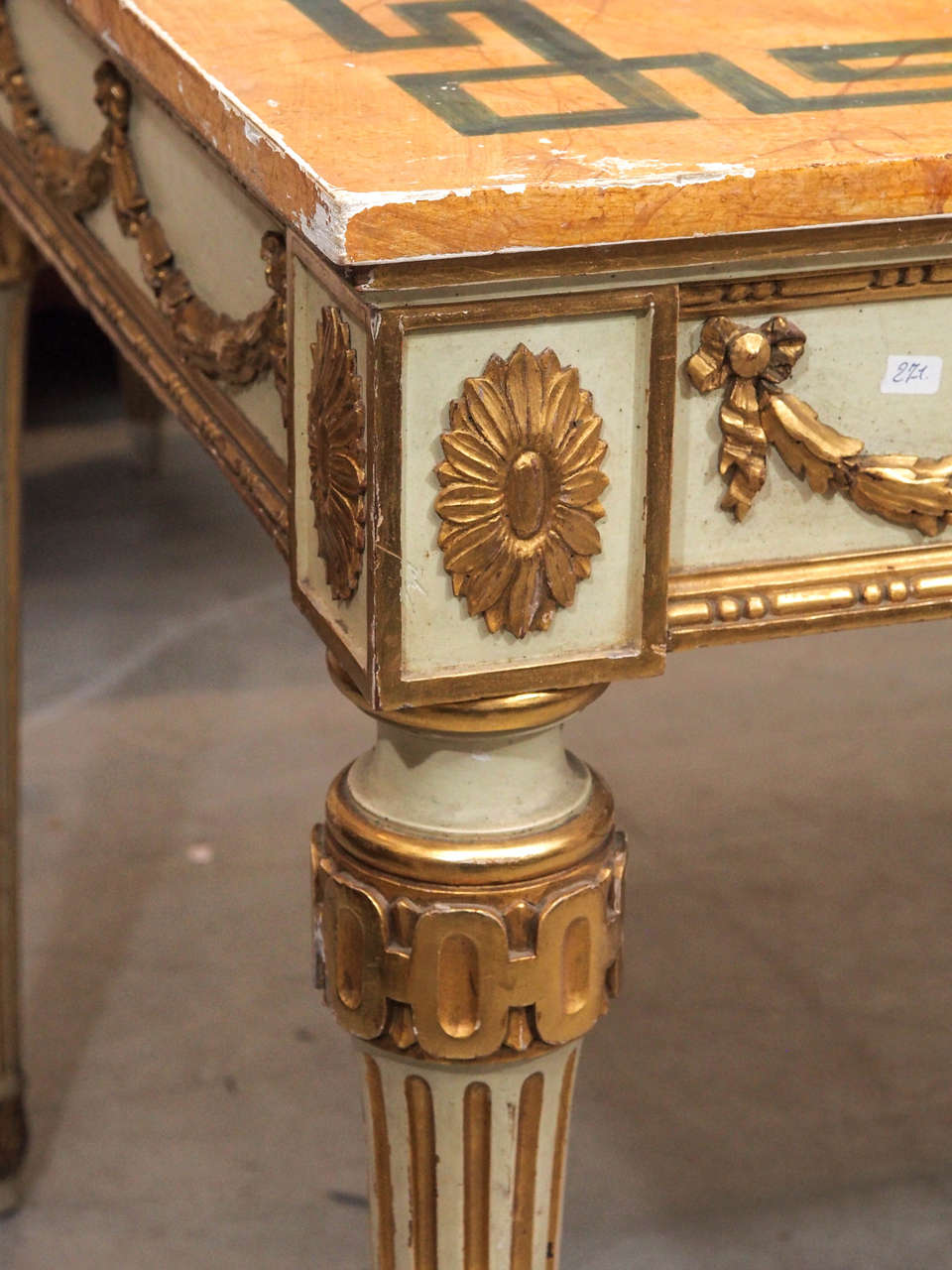 20ième siècle Table italienne Belle Époque peinte et sculptée en vente