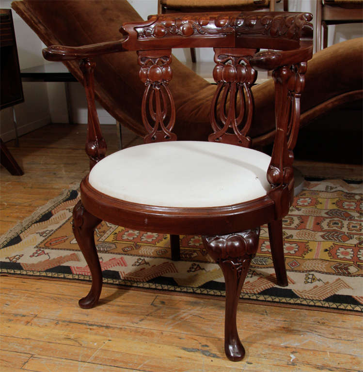 Art Nouveau Chair with Carved Vegetal Motif