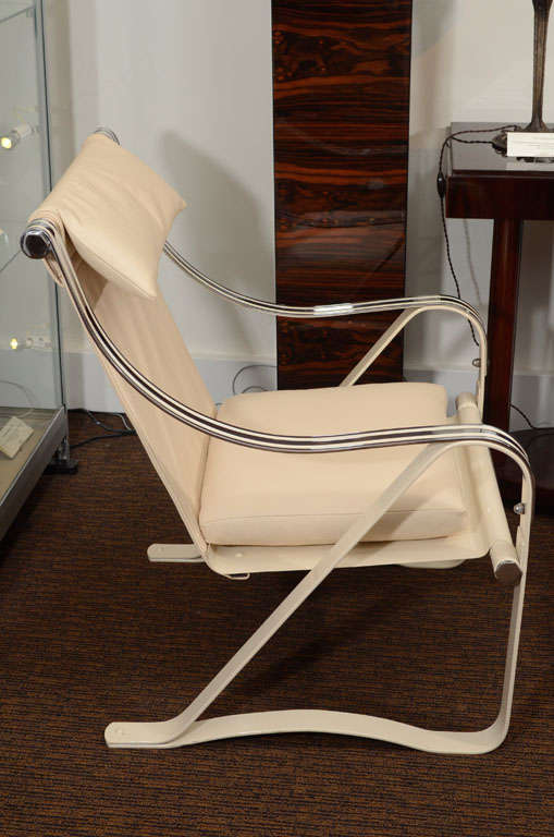 Machine Age John McKay Springer Lounge Chair In Good Condition For Sale In Pompano Beach, FL