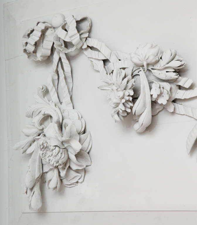 White Panel with Carved Floral Relief In Good Condition In New York, NY