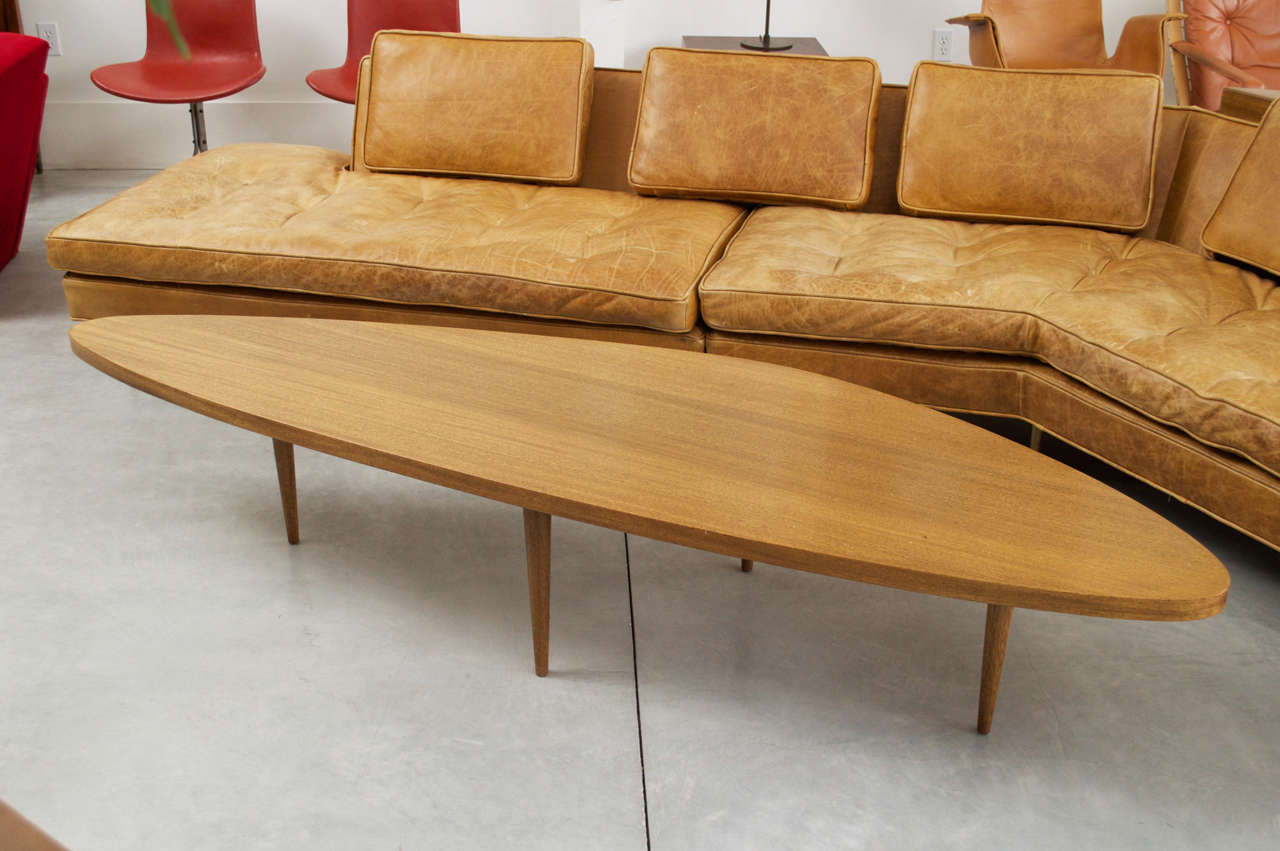 Harvey Probber - Dreieckiger / Surfboard-Tisch