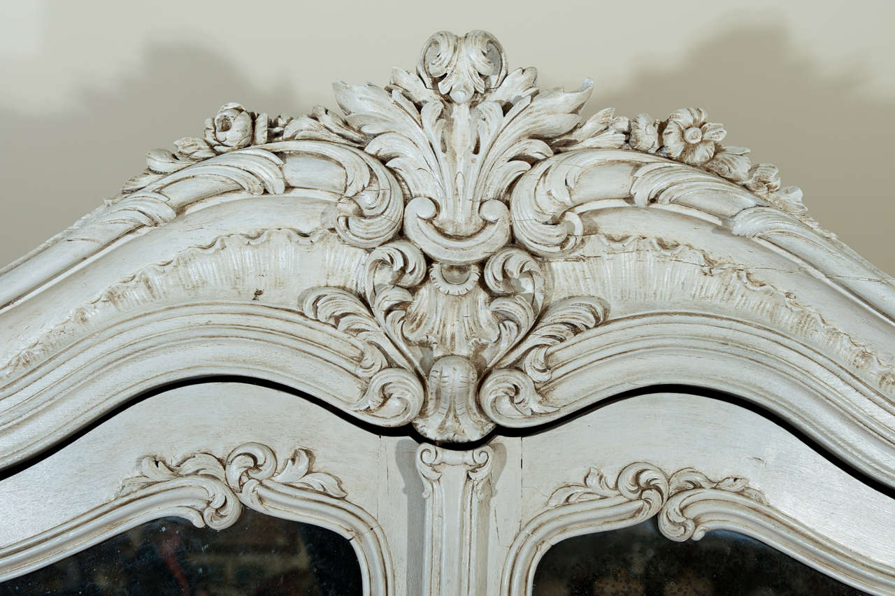19th century Louis XV style painted armoire In Good Condition For Sale In Oakville, ON