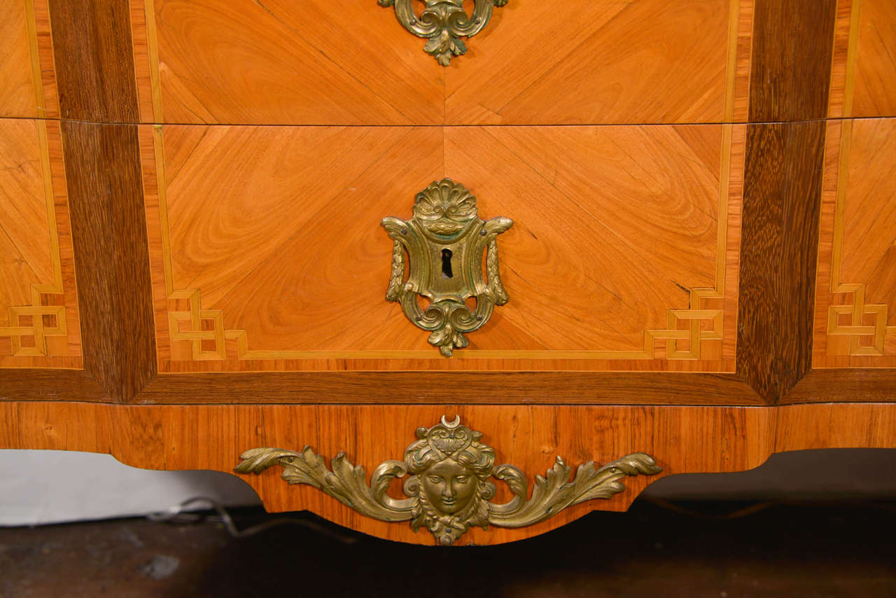 Transitional Louis XV-XVI Period Commode In Good Condition For Sale In Dallas, TX