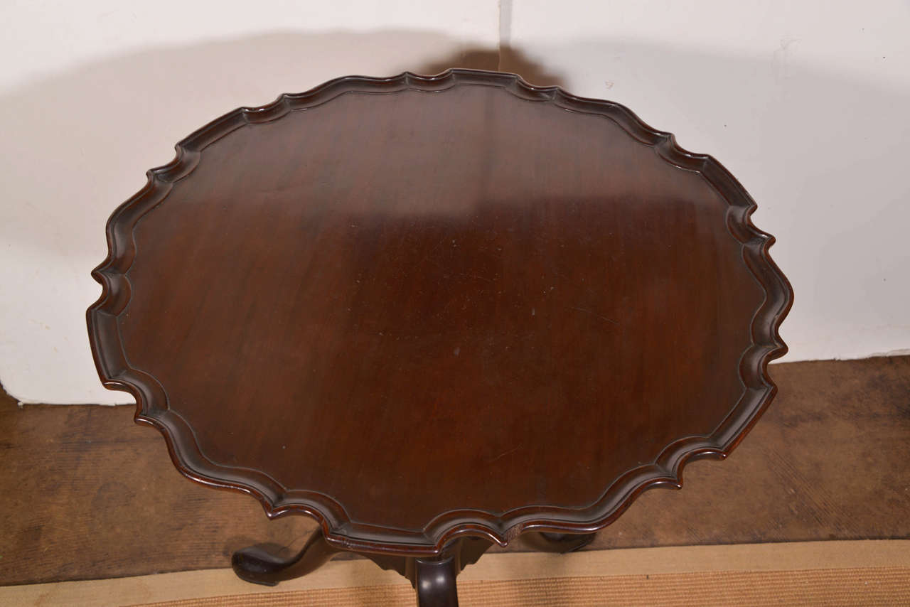 British George II Mahogany Piecrust Tilt-top Tea Table For Sale