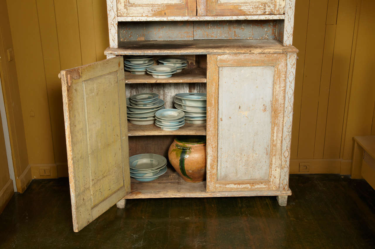 19th c. Gustavian Tall Cabinet in a Worn Pale Blue and Ocher Patina 2
