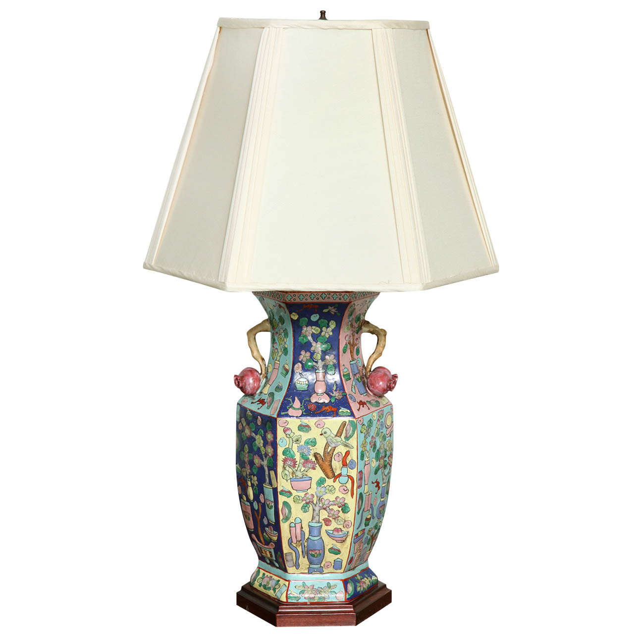 A Chinese Porcelain Polychrome Vase
