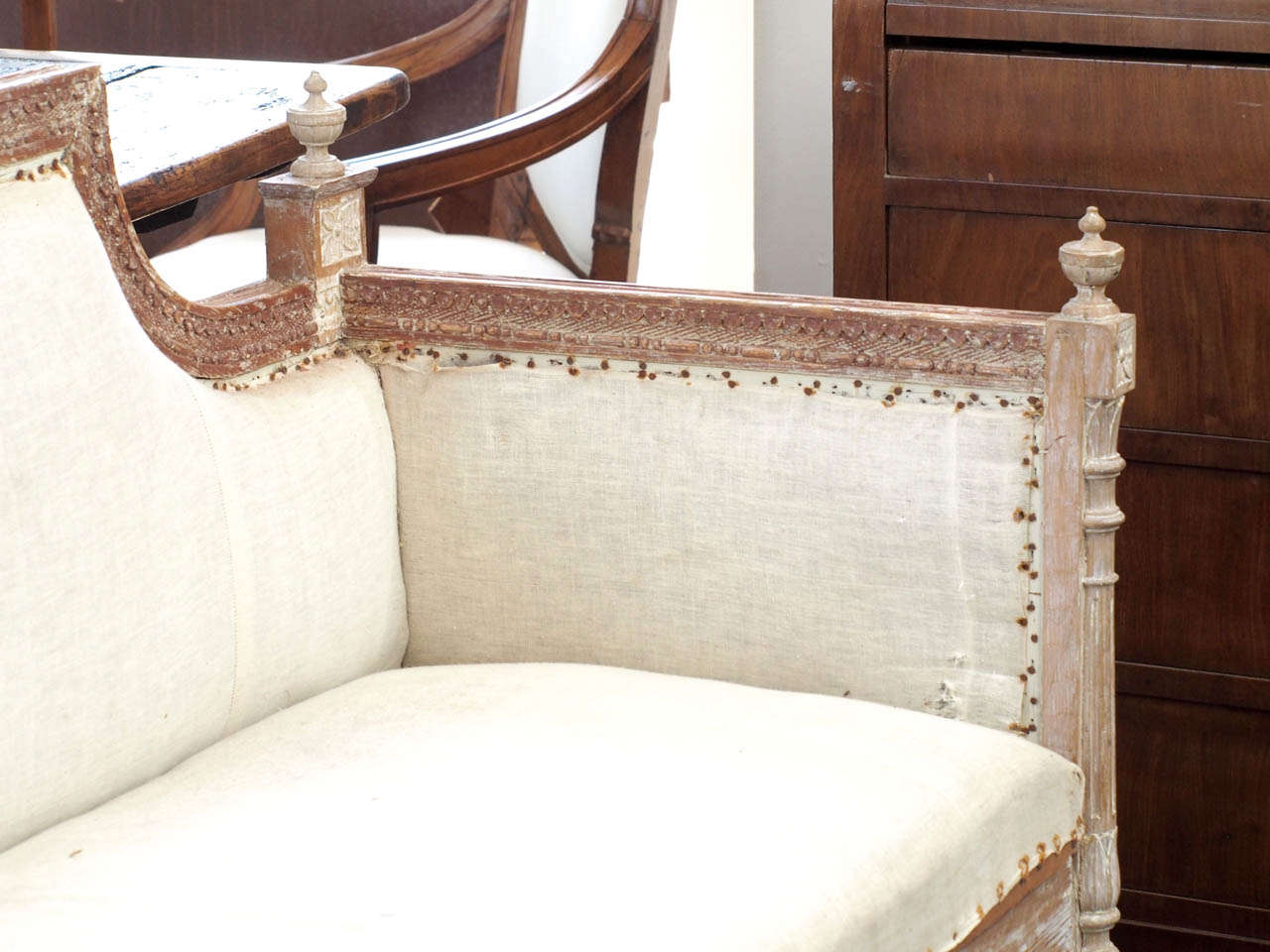 19th Century Gustavian Settee For Sale 3