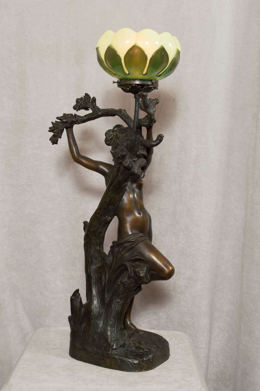 French Bronze Art Nouveau Figural Lamp In Excellent Condition In Petaluma, CA