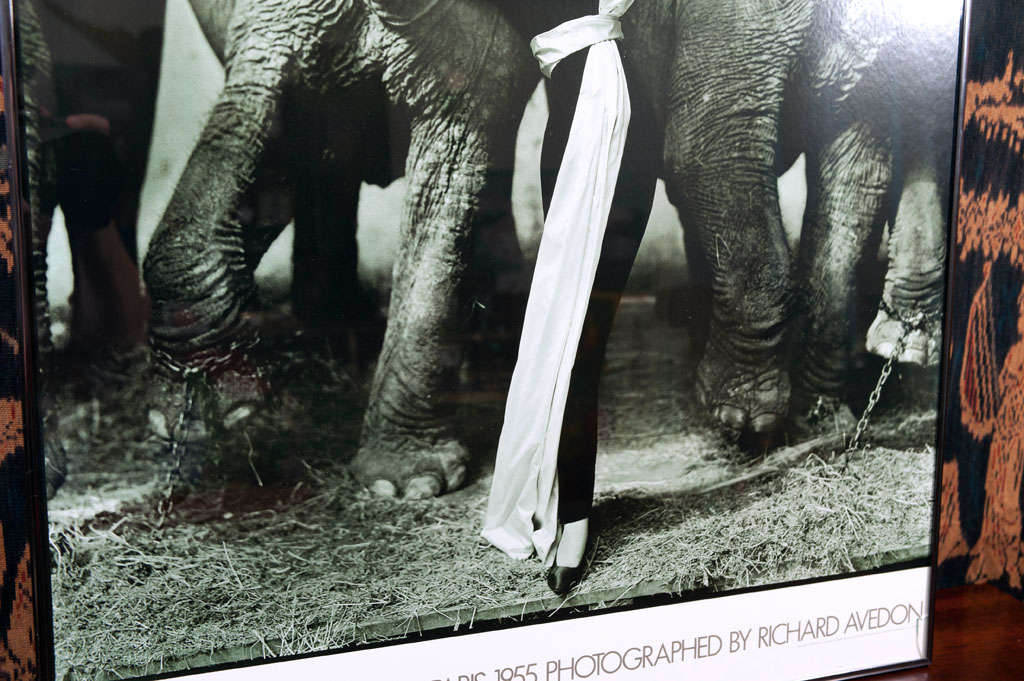Paper Framed poster of iconic photo 