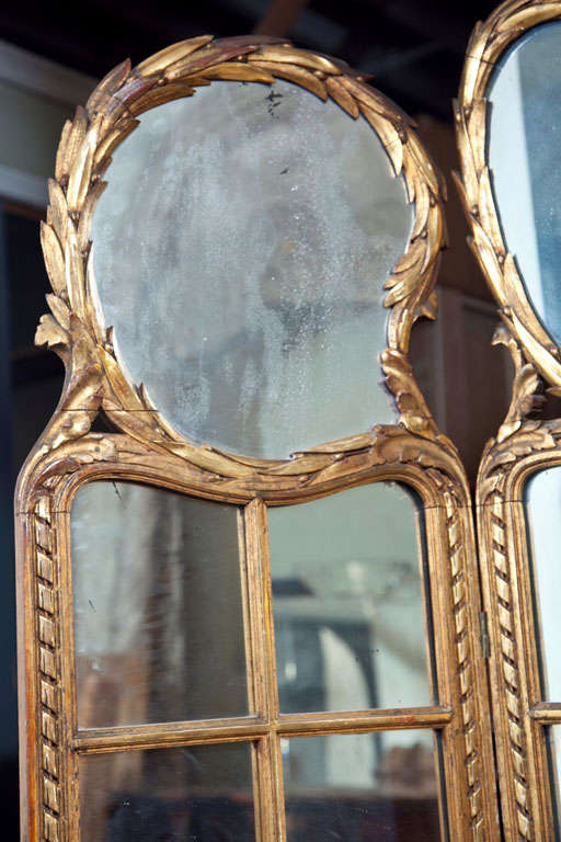 Gilt Mirrored Back Three-Panel Louis XVI Style Folding Screen Gilt Gold Finish For Sale 3