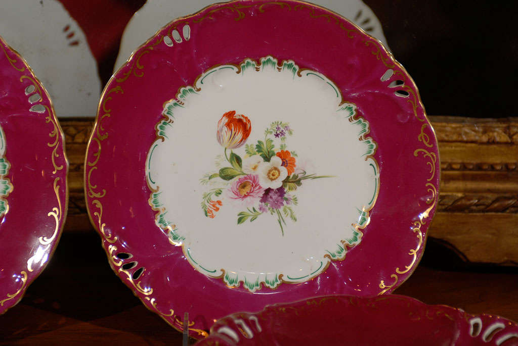 19th Century English 1850s Copeland Red Border Plates and Compotes with Bouquets of Flowers For Sale