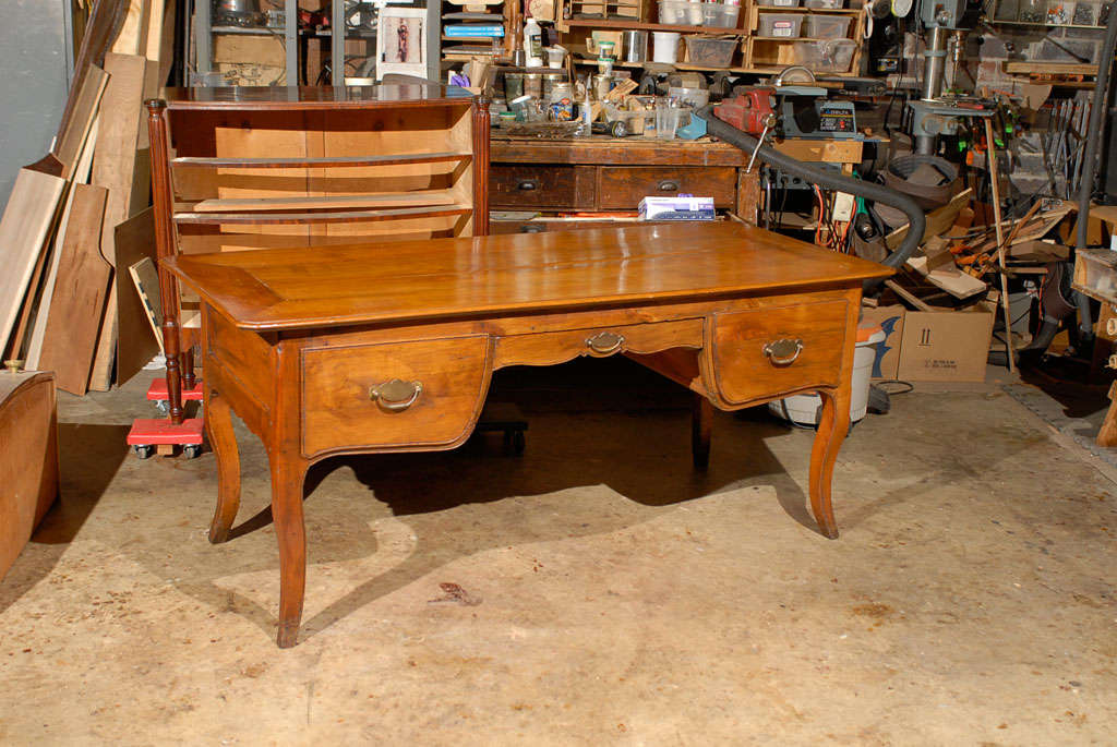 19th Century Provincial French Fruitwood Desk In Good Condition In Atlanta, GA