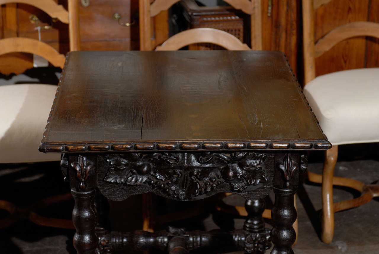 German Black Forest Oak Side Table with Turned Bobbin Legs, Late 19th Century For Sale 1