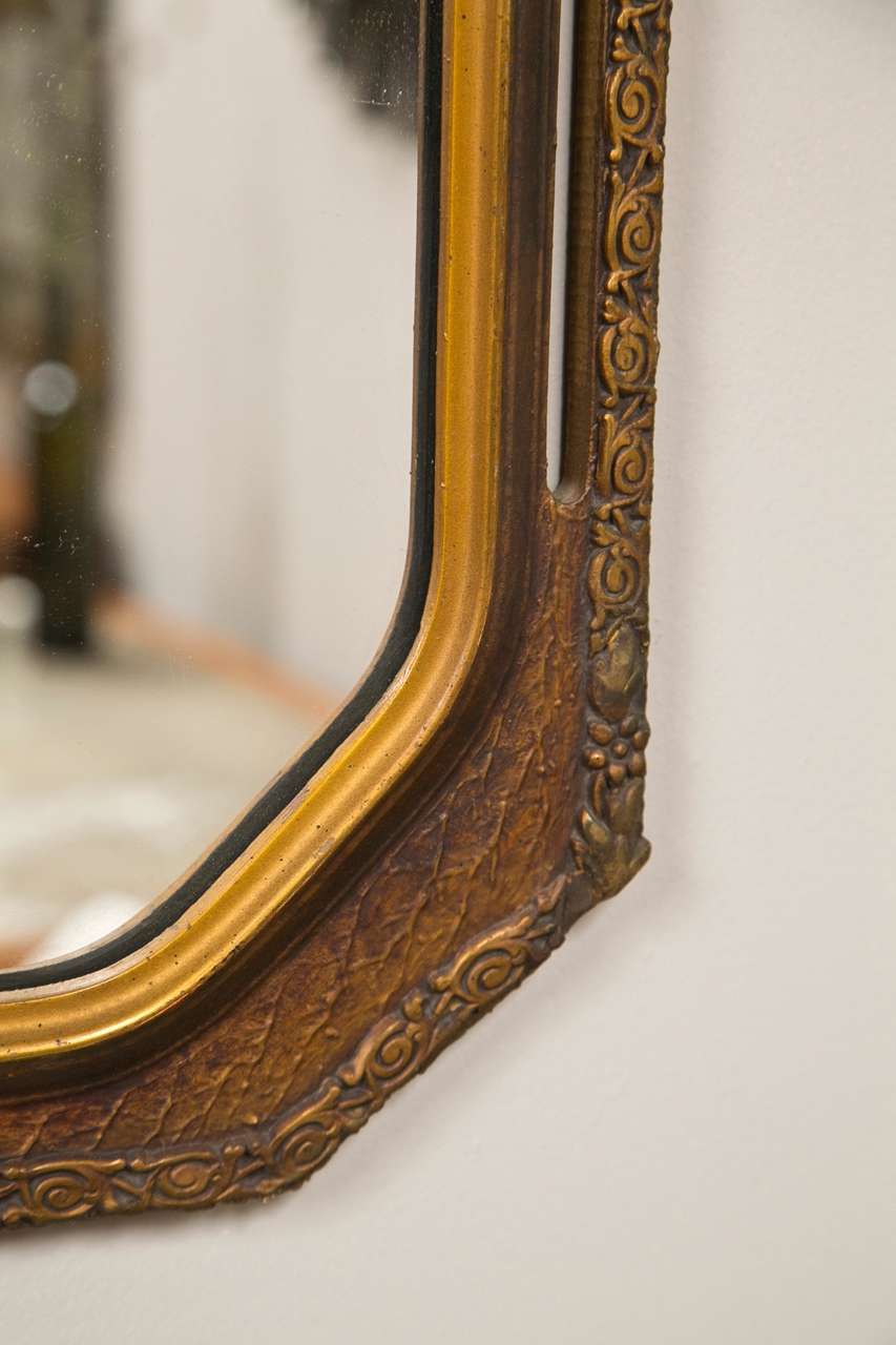 20th Century Fine Pair of Gilt Wooden Wall Mirrors Finely Carved Gold Frame With Open Sides