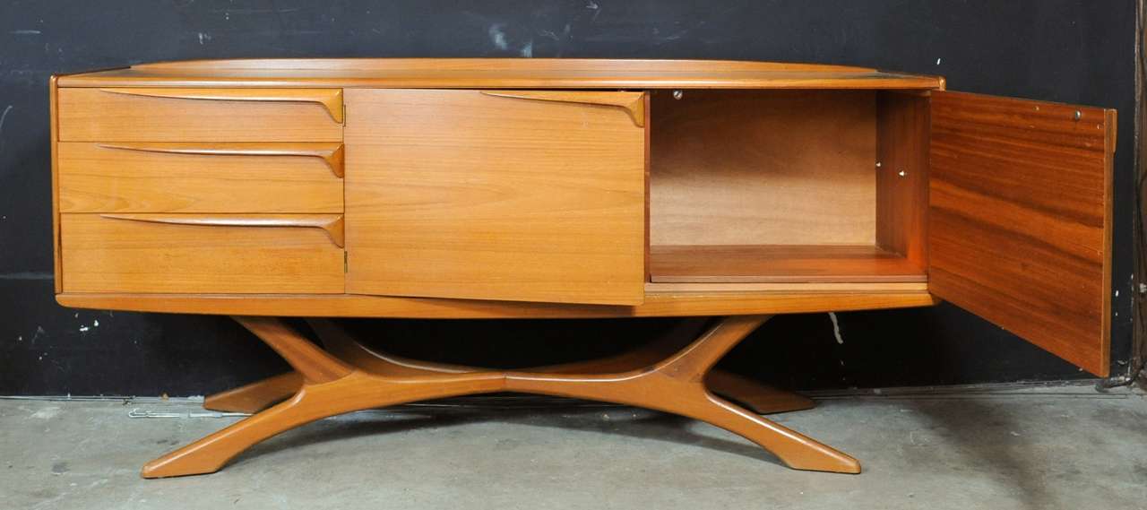 beithcraft sideboard