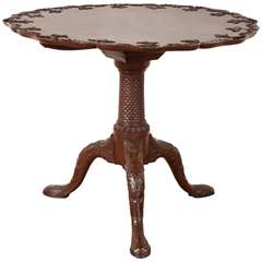 English 18th Century Mahogany Tripod Table English 18th Century Mahogany Tripod Table