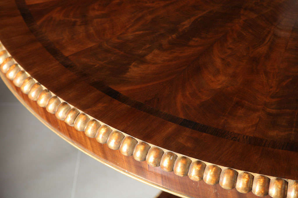 Fine English Regency Rosewood Center or Dining Table In Excellent Condition In Hollywood, FL