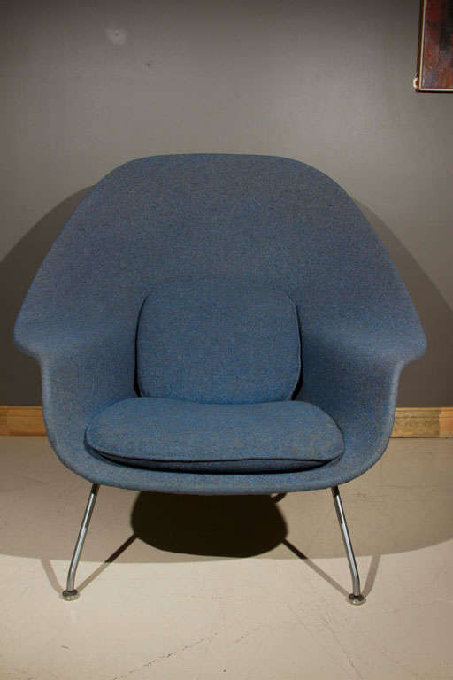 Eero Saarinen Womb Chair 3