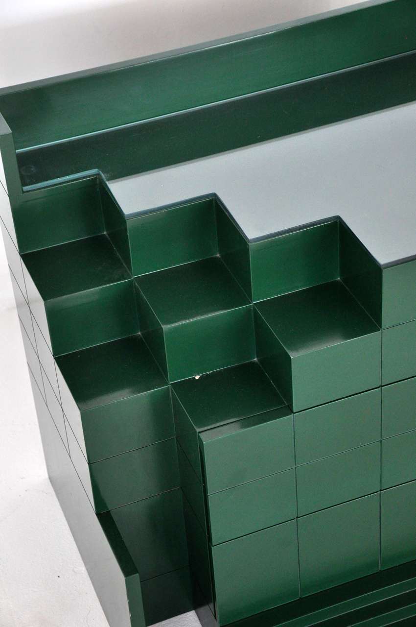 Memphis Era Green Lacquer Nightstands In Excellent Condition In Chicago, IL