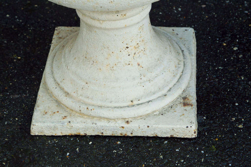 19th Century Pair of Painted Cast Iron Regency Urns with Volute Handles For Sale