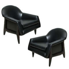A Pair of Poltrona Stella Lounge Chairs by Sergio Rodrigues