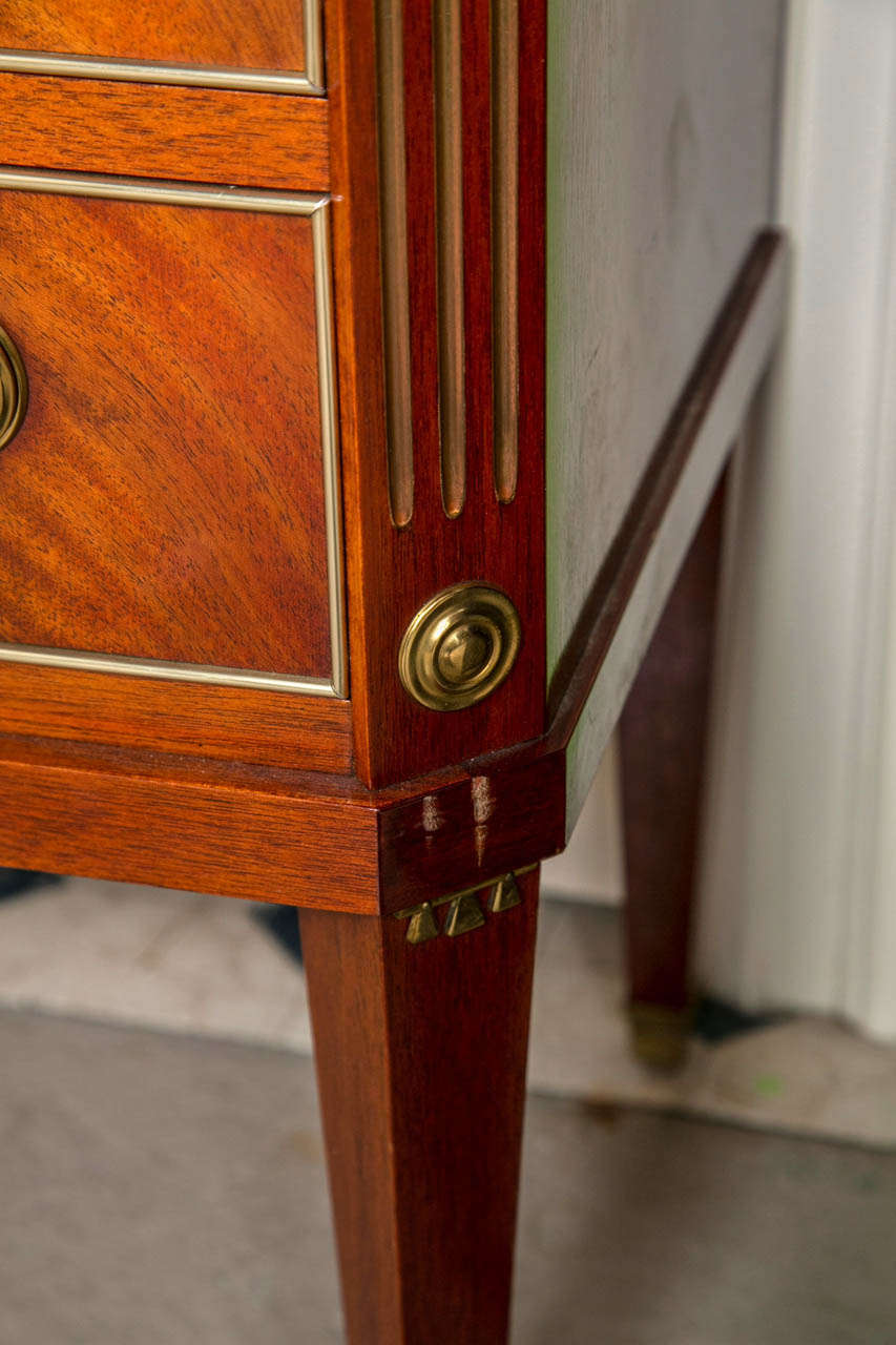 A Sweet Three Drawer Crotch Mahogany Commode by Jansen In Good Condition In Manhasset, NY