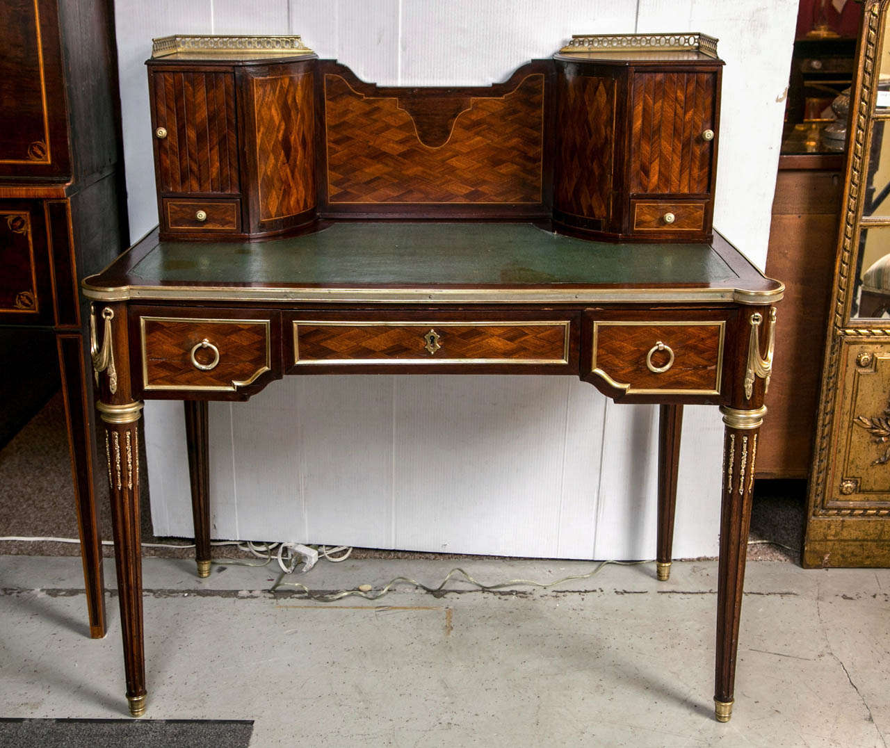 Fine Bronze Mounted French Desk in the Manner of Linke 5