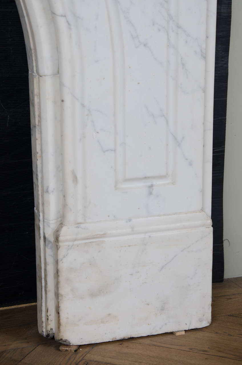 Antique Victorian Carrara Marble Arched Fire Surround In Good Condition In London, GB